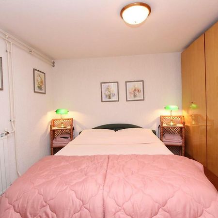 Apartments Villa Lucu 로비니 외부 사진