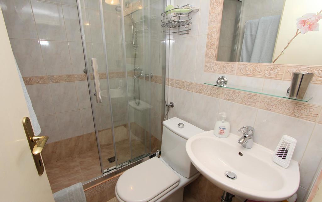 Apartments Villa Lucu 로비니 외부 사진